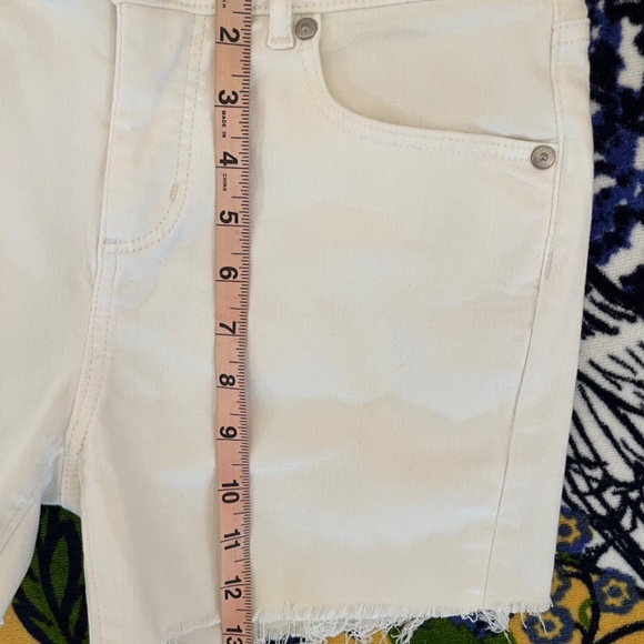 LOFT "Cut off jean shorts in Snow White" - Picture 8 of 8